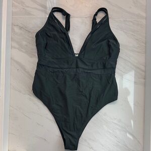Cupshe Elegant Forest Green Women's Swimsuit